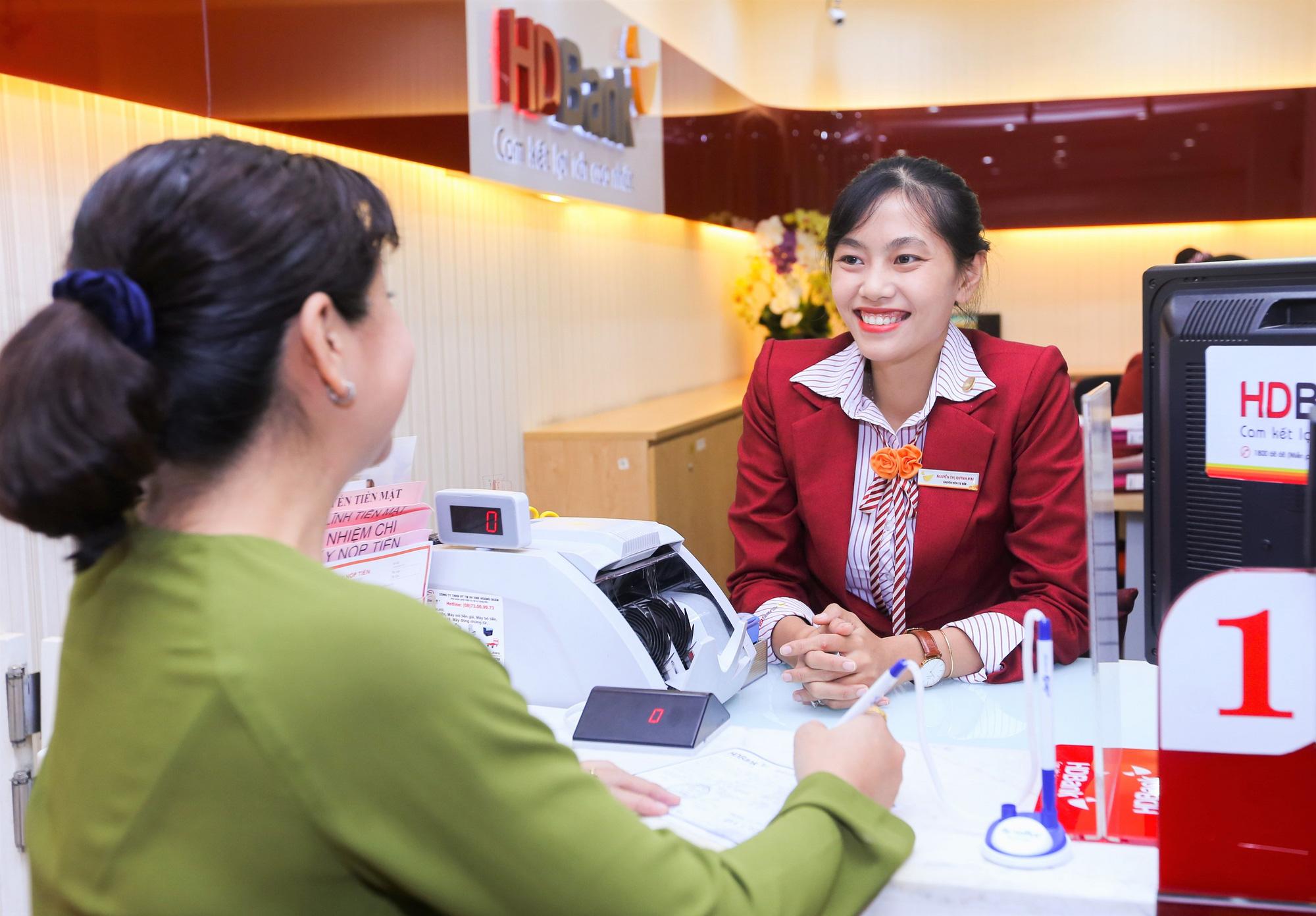 HDBank giảm 5% lãi suất cho vay cá nhân và hộ kinh doanh nhỏ - Ảnh 1. HDBank giảm 5% lãi suất cho vay cá nhân và hộ kinh doanh nhỏ - Ảnh 1.