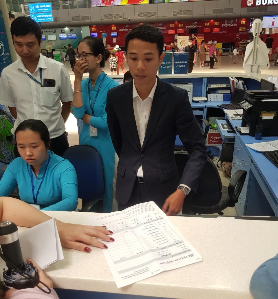 Vietnam Airlines hủy chuyến bay: Hành khách bức xúc vì không nhận được thông báo - Ảnh 1. Vietnam Airlines hủy chuyến bay: Hành khách bức xúc vì không nhận được thông báo - Ảnh 1.