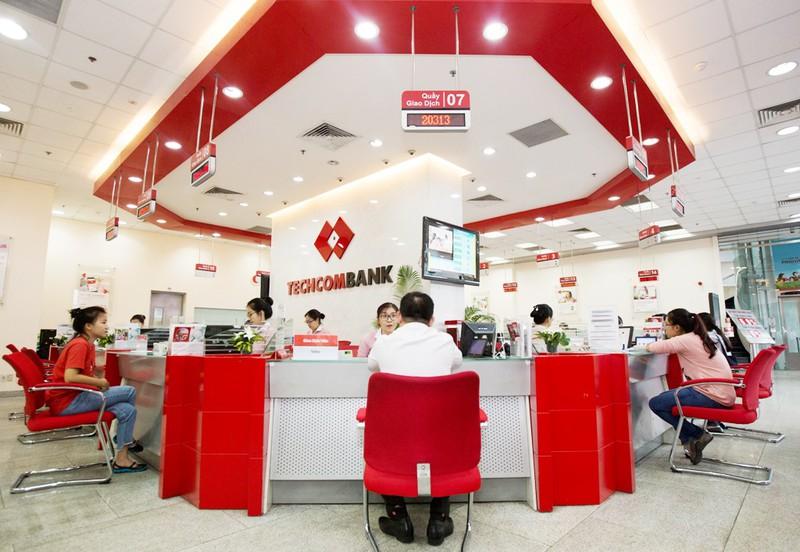 Lãi 6 tháng Techcombank tăng 19%, nợ xấu giảm mạnh - Ảnh 1. Lãi 6 tháng Techcombank tăng 19%, nợ xấu giảm mạnh - Ảnh 1.
