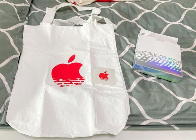 Tham quan Apple Store hình cầu nổi trên mặt nước vừa mới được khai trương tại Singapore - Ảnh 11. Tham quan Apple Store hình cầu nổi trên mặt nước vừa mới được khai trương tại Singapore - Ảnh 11.