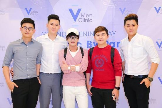 Rẽ hướng sang kinh doanh, CEO sinh năm 1997 xây dựng thành công chuỗi trà sữa gần 100 cửa hàng - Ảnh 1. Rẽ hướng sang kinh doanh, CEO sinh năm 1997 xây dựng thành công chuỗi trà sữa gần 100 cửa hàng - Ảnh 1.
