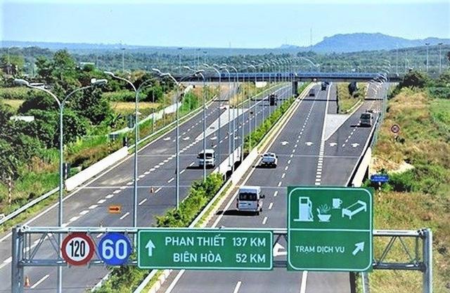Cao tốc Bắc-Nam sắp khởi công sẽ được thu phí như thế nào? - Ảnh 3. Cao tốc Bắc-Nam sắp khởi công sẽ được thu phí như thế nào? - Ảnh 3.