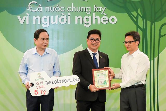 “Ông lớn” địa ốc Novaland ủng hộ 15 tỉ đồng cho miền Trung lũ lụt - Ảnh 1. “Ông lớn” địa ốc Novaland ủng hộ 15 tỉ đồng cho miền Trung lũ lụt - Ảnh 1.