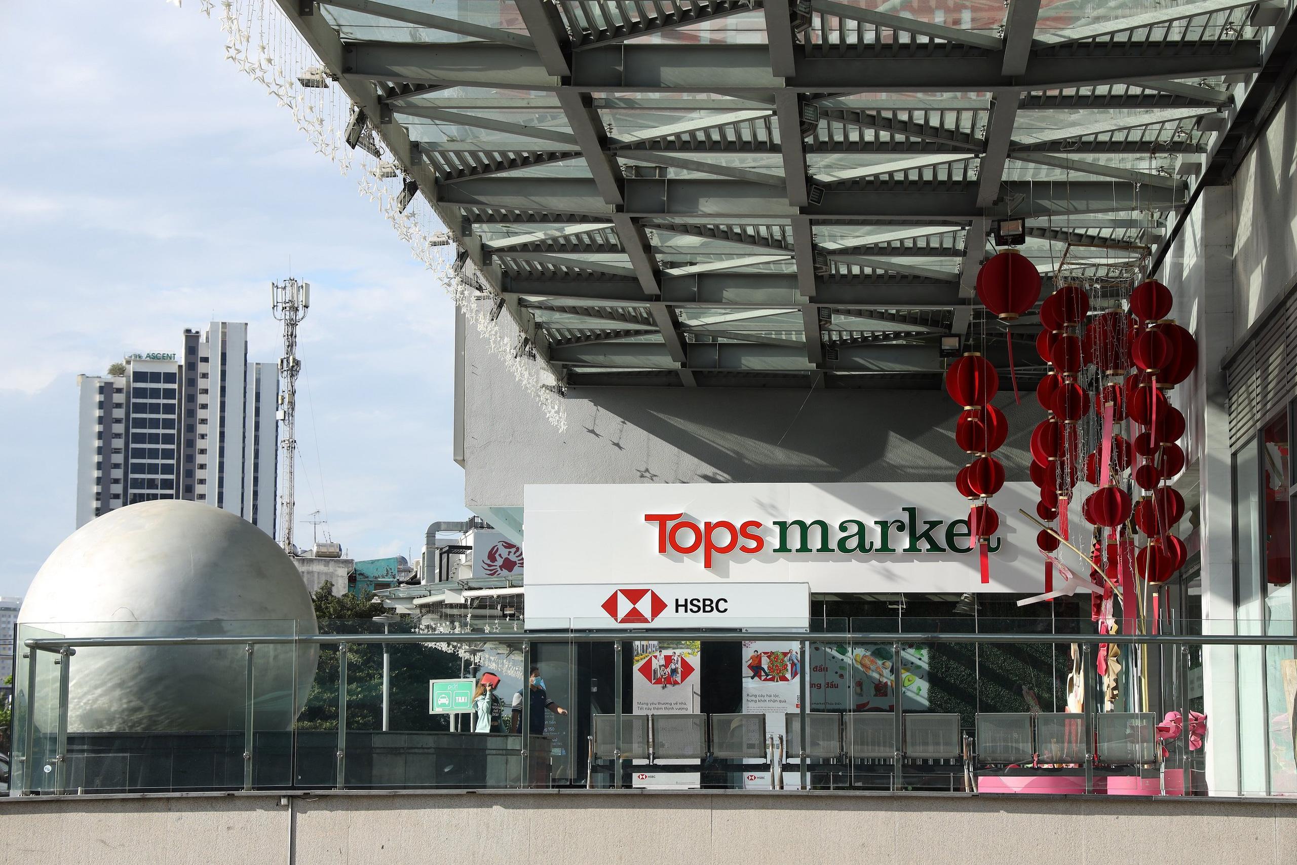 Big C tái định vị thương hiệu: 7 siêu thị chuyển thành Tops Market, 5 đại siêu thị đổi tên thành GO! - Ảnh 1. Big C tái định vị thương hiệu: 7 siêu thị chuyển thành Tops Market, 5 đại siêu thị đổi tên thành GO! - Ảnh 1.