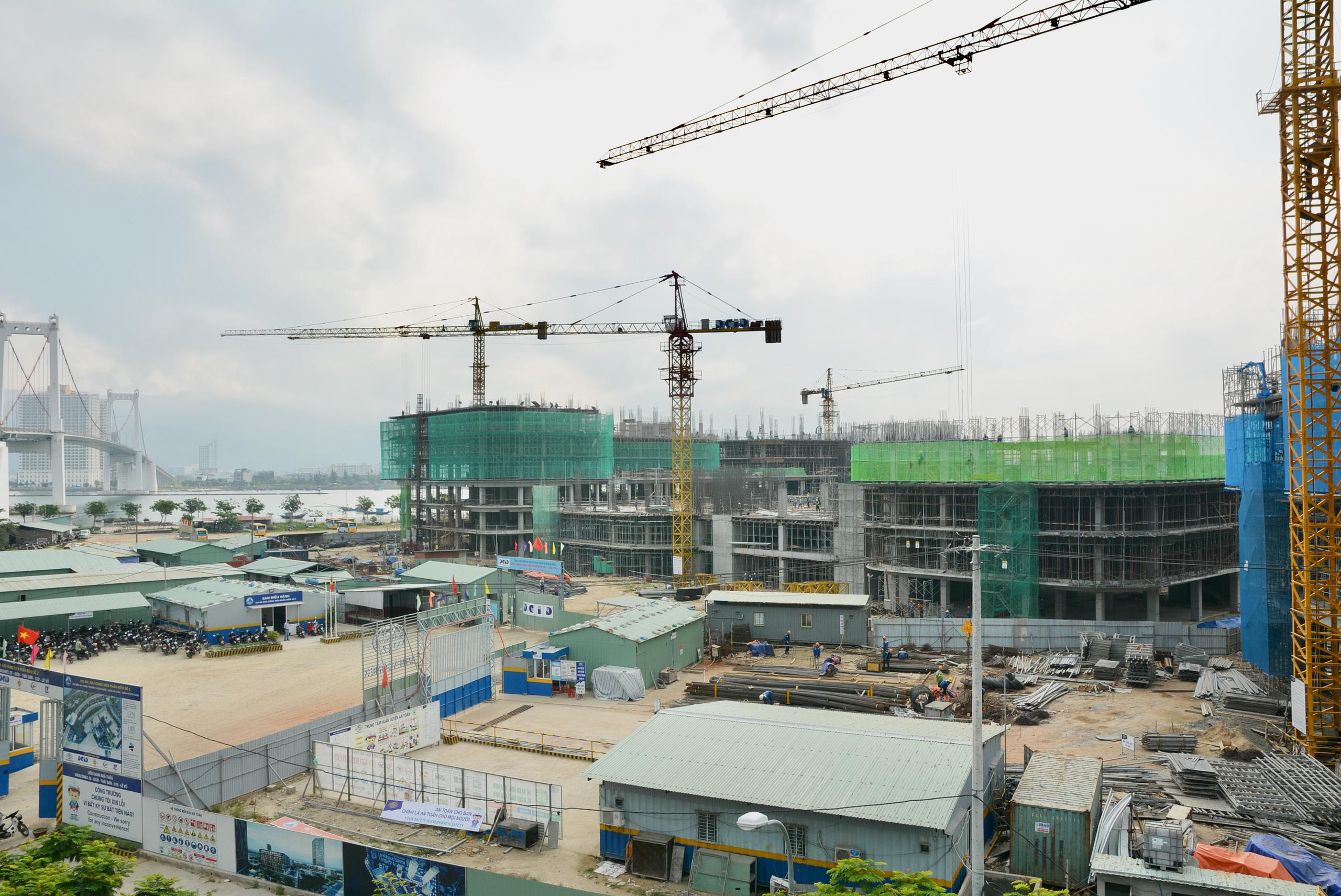 Khu công viên phần mềm số 2 hơn 700 tỷ đồng ở Đà Nẵng thành hình sau 5 tháng thi công - Ảnh 8. Khu công viên phần mềm số 2 hơn 700 tỷ đồng ở Đà Nẵng thành hình sau 5 tháng thi công - Ảnh 8.