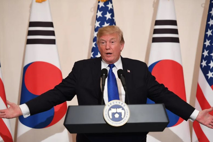 Ông Trump áp thuế 15% với hàng hoá Hàn Quốc, 25% với Ấn Độ kèm lời đe doạ "trừng phạt"