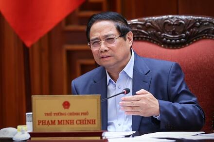 Thủ tướng điểm tên 6 bộ chưa trình phương án cắt giảm, đơn giản thủ tục hành chính