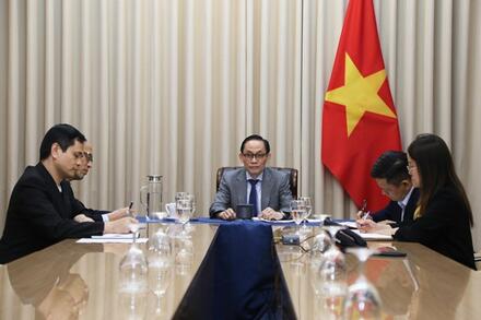 Việt Nam luôn mong muốn tăng cường hơn nữa quan hệ với Vương quốc Anh