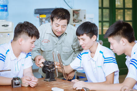 Trình Quốc hội 3 dự án luật liên quan đến giáo dục và đào tạo vào sáng 22/10