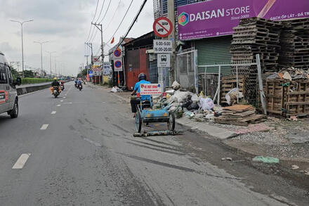 Tái diễn nạn rải đinh tại đường cửa ngõ TPHCM