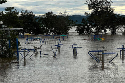 Sau bão, nước lũ đổ về nhanh, nhiều vùng ở Gia Lai bị ngập nặng