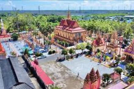 Quê hương khởi sắc, đồng bào Khmer vững tin theo Đảng