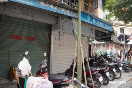 Làn sóng trả mặt bằng "bùng lên" trên nhiều tuyến phố ở Hà Nội