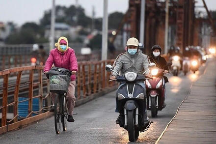 Không khí lạnh ảnh hưởng khắp miền Bắc, nhiệt độ giảm khoảng 3-5 độ C