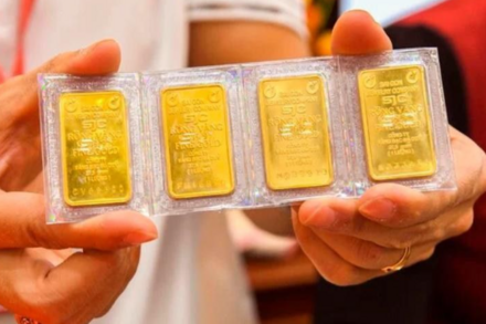 Giá vàng ngày đầu tuần 2/2 trong nước ở mốc 172 triệu đồng, thế giới đi ngang