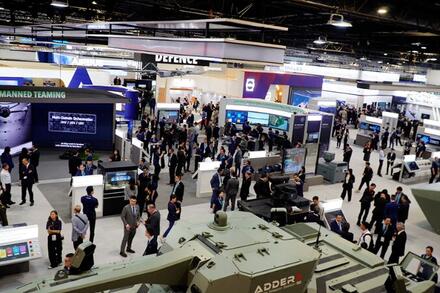 Đoàn đại biểu Bộ Quốc phòng Việt Nam dự Triển lãm hàng không quốc tế Singapore