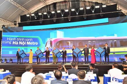 Vietcombank ra mắt thẻ Metro thúc đẩy thanh toán không tiền mặt