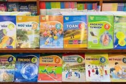 Đề xuất miễn phí sách giáo khoa trên toàn quốc từ năm học 2029–2030