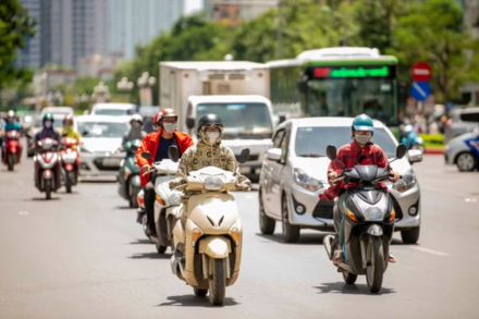 Dự báo thời tiết ngày 3/4: Bắc Bộ mưa dông về chiều tối, Nam Bộ nắng nóng