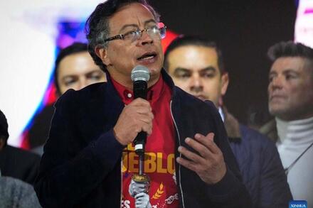 Tổng thống Colombia cảnh báo khả năng ban hành tình trạng khẩn cấp kinh tế