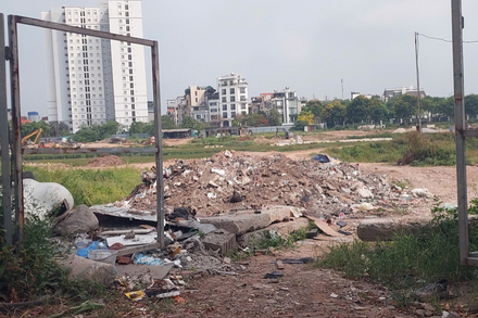 Hà Nội: Phát hiện gần 20.000 m3 rác thải tại dự án hơn 276 tỷ ở phường Long Biên