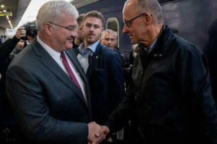Ông Merz công bố gói viện trợ quân sự mới trị giá 1 tỷ euro cho Ukraine