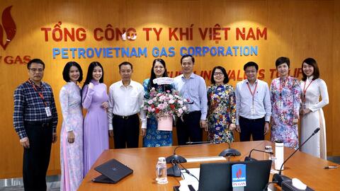 Đổi mới phương thức hoạt động, nỗ lực chăm lo cho người lao động
