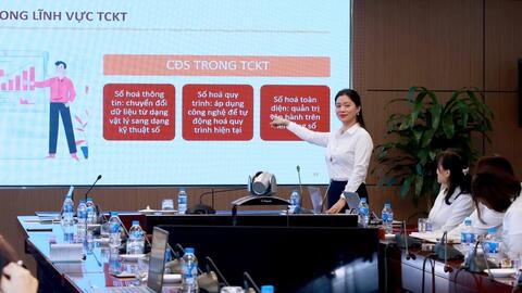 EVNNPC thực hiện “ảo hóa” dịch vụ điện: Khách hàng hưởng lợi