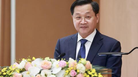 Năm 2022: Phấn đấu tăng trưởng GDP 6-6,5%; đẩy nhanh tiêm vaccine cho trẻ em, tiêm mũi tăng cường