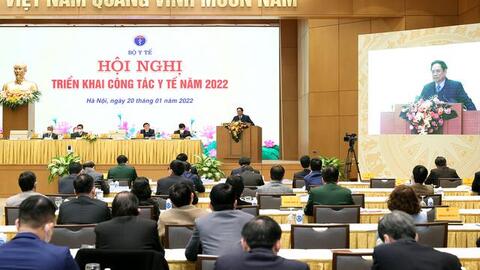 Thủ tướng: Tiếp tục nghiên cứu tiêm mũi thứ 4 vaccine Covid-19, phát động chiến dịch tiêm chủng mùa xuân
