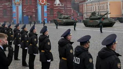 Reuters: Xe tăng Nga "rầm rập" tiến vào Donetsk, linh cảm xấu của Mỹ sắp thành sự thật?