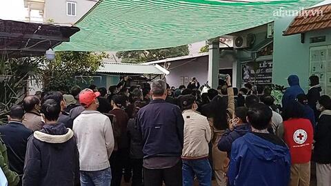 Vụ chìm ca nô ở Hội An: Quặn lòng giây phút đón thi thể 2 cháu bé về với quê nhà Hà Nội sau "chuyến du lịch định mệnh"