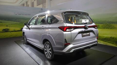 Toyota Veloz giá tương đương 558 triệu tại Thái Lan, người dùng Việt gom thóc dần đi là vừa