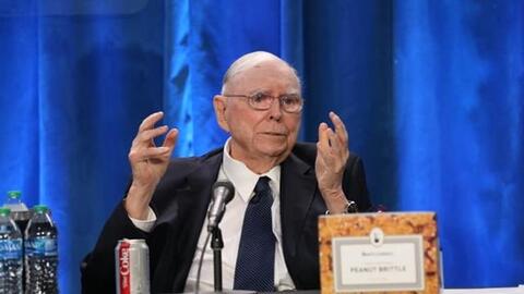 ‘Phó tướng’ của Warren Buffett đưa ra lời cảnh báo cho các nhà đầu tư thế hệ Z