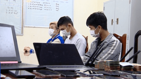 Tinh vi thủ đoạn làm giả CMND rút hàng chục tỷ đồng tại nhiều ngân hàng