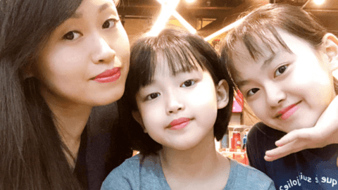 Dạy con theo kiểu Nhật, Do Thái, hay Mỹ là tốt nhất? Bà mẹ Hà Nội trả lời bằng 2 TỪ, nhìn sang các con của chị ai cũng khen