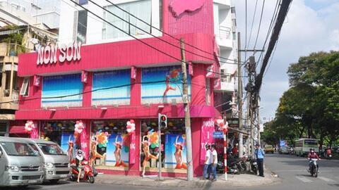 Đằng sau những chiếc nón Sơn giá vài trăm nghìn đến 15 triệu đồng là chiến lược kinh doanh bài bản của "Kingsman Việt Nam", ai định mở chuỗi cũng nên tham khảo