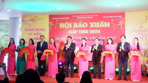 Hội báo Xuân Giáp Thìn Đà Nẵng 2024 trưng bày hơn 300 ấn phẩm