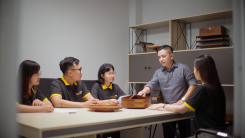 Cách một startup Việt "đấu" với DN từ Trung Quốc: Bán khay đồ ăn giá 1 triệu đồng cho người Mỹ, sản lượng 200 cái/mẫu/tháng, suýt cháy hàng