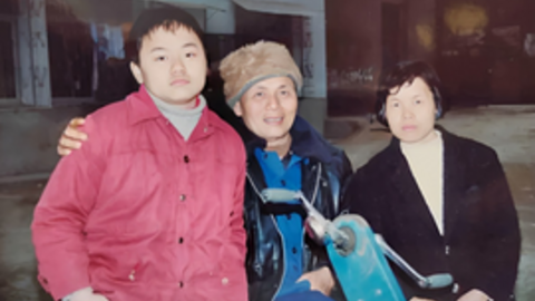 "Thần đồng phương Đông" 13 tuổi đỗ đại học, 17 tuổi bị trường đuổi rồi qua đời vì bạo bệnh: Hai chữ "thất bại" đeo bám chỉ vì không biết tự chăm sóc bản thân, ăn cơm cũng cần mẹ đút