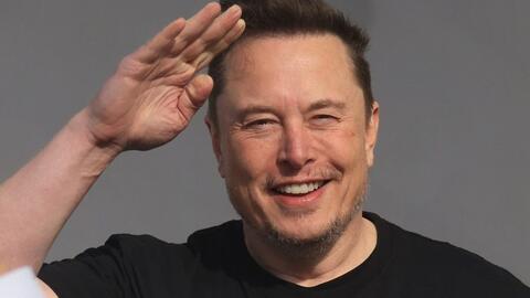 Nóng: Elon Musk vừa sa thải toàn bộ 40 nhân viên phòng marketing của Tesla với lý do "làm quảng cáo quá chung chung"