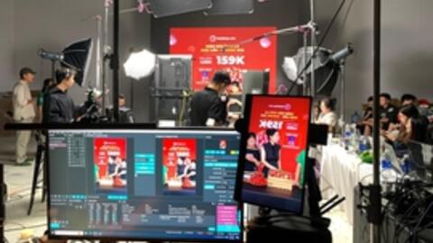 SMEs Việt Nam được gì đằng sau những phiên livestream có doanh thu trăm triệu, trăm tỷ đồng của các KOC/KOL?