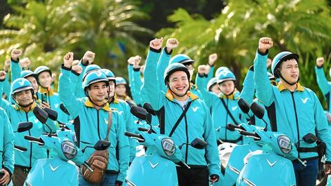 "Tân binh khủng long" Xanh SM trở thành ứng dụng gọi xe được ưa chuộng thứ 2 tại Việt Nam, chiếm hơn 20% thị phần nửa đầu năm 2024, bám đuổi Grab