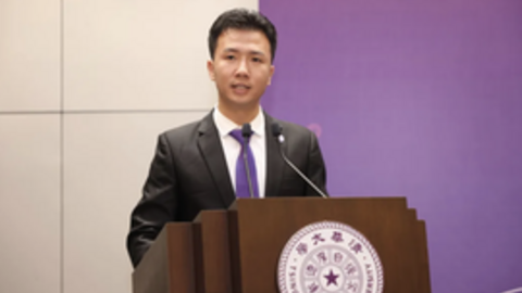 Nam sinh oằn lưng bê gạch bỗng nhận giấy trúng tuyển Đại học top đầu châu Á – 8 năm sau làm nên chuyện lớn, ai cũng phải khâm phục!