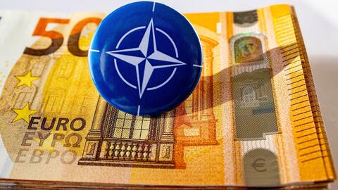NATO có thể lần đầu đạt mốc 2% GDP cho quốc phòng trong năm nay
