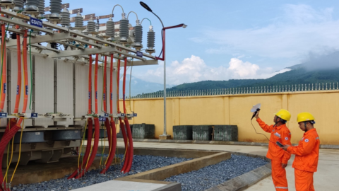 EVNNPC được Fitch Ratings xếp hạng tín nhiệm BB+ với triển vọng ổn định