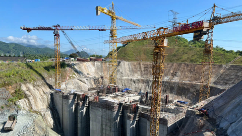 Đẩy nhanh tiến độ triển khai các dự án trọng điểm, cấp bách của ngành điện