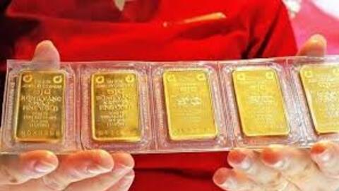 Giá vàng hôm nay 5/11 đảo chiều giảm 800 ngàn đồng, thế giới trượt mốc 4.000 USD