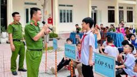 Thiết lập “đường dây nóng” tiếp nhận thông tin về bạo lực học đường