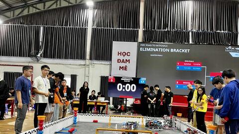 Từ phòng lab đến đấu trường robot: Hành trình của những chồi non STEM Việt Nam